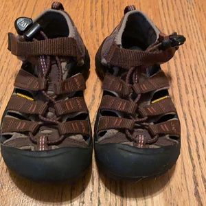 Keen brand boys sandals